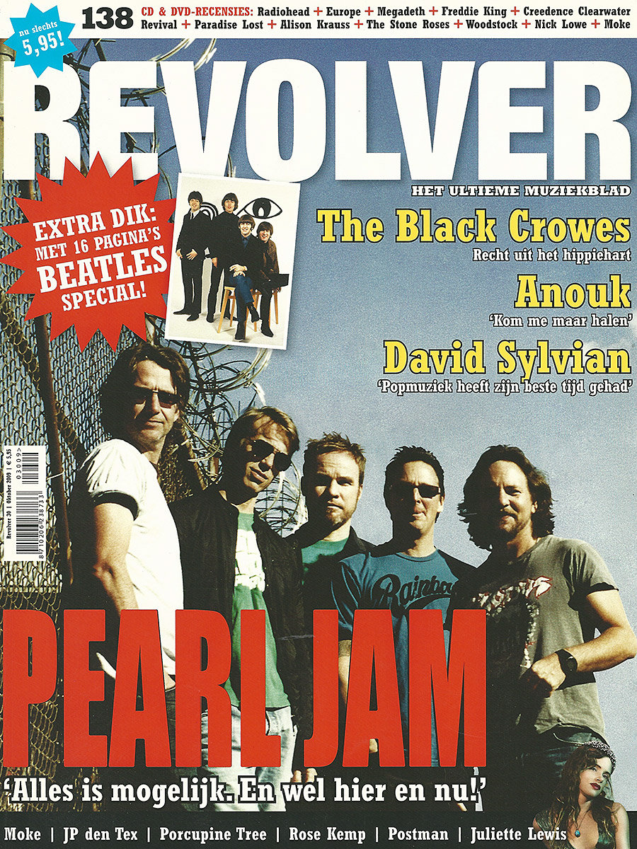 Revolver 30, October 2009 cover